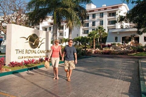 Aeroporto de Cancún e traslado privado Royal Cancun