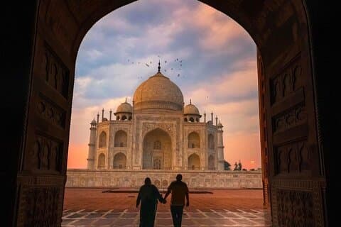 From Delhi :- Full Day Taj Mahal And Agra Fort Tour With 5* Lunch