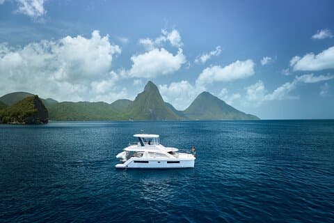 Expérience privée d'une demi-journée en catamaran de luxe