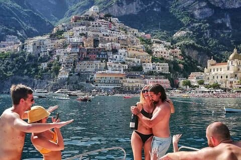 Desde Sorrento: Excursión en barco por Amalfi y Positano.