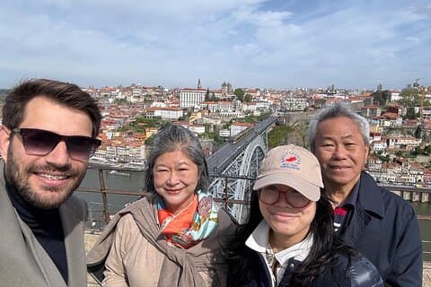 Porto + portvinskällare besök & provsmakning och sardinfabrikstur