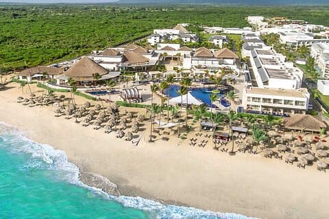 Santo Domingo Airport and Royalton CHIC Punta Cana Priv Transfer
