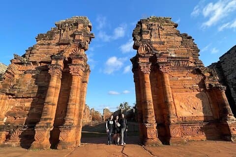 Exploration du patrimoine culturel : Ruines de San Ignacio et mines de Wanda