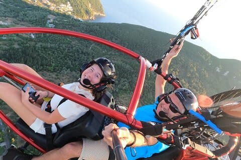 Tandem Paratriking-flyvninger over Korfu-øen