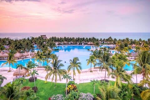 Navetta privata per l'aeroporto di Cancun e il Palazzo Maya Riviera Maya