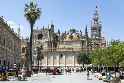 Seville Shopping Time from Montegordo