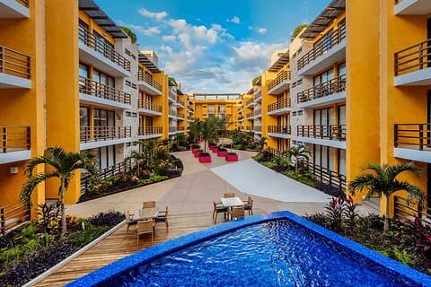 Privater Shuttle zum Flughafen Cancun und Lunada Beach Condo