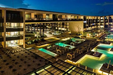 Navetta privata per l'aeroporto di Cancun e il Grand Hyatt Playa del Carmen