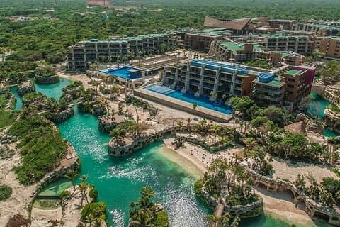Navetta privata per l'aeroporto di Cancun e l'Hotel Xcaret México