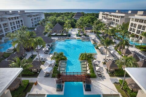 Traslado privado del aeropuerto de Cancún a Paradisus La Perla