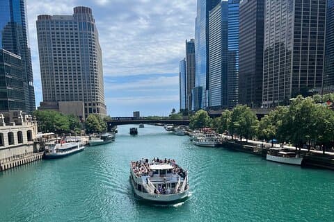 Visita guiada a pie privada por sitios de cine y televisión del centro de Chicago