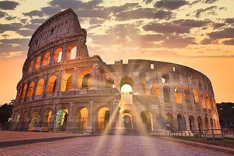 Visita guidata del Colosseo con accesso all'Arena + Ebook