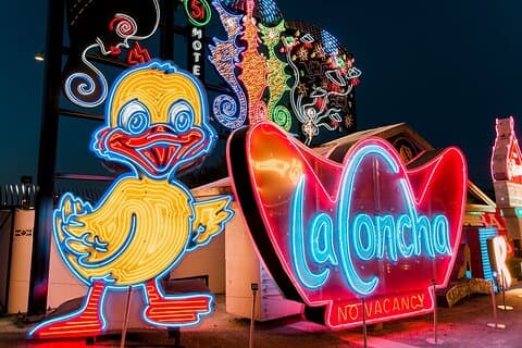 Las Vegas: Neon Museum nattupplevelse och busstur med öppen topp