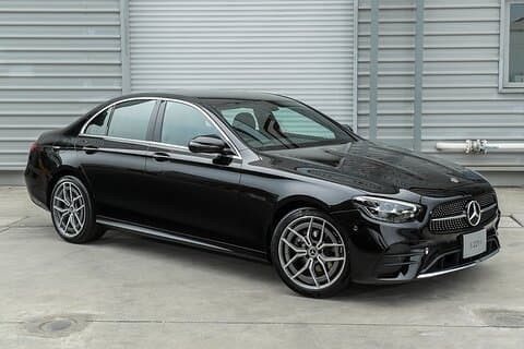 Airport Transfer: Airport DUS to Dusseldorf by Business Car