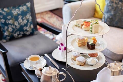 Ettermiddag Hei Tea med flytende landsby i Siem Reap