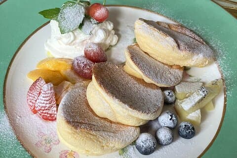 Promenade Japonaise à Todoroki, Tokyo, Crêpes et Nature