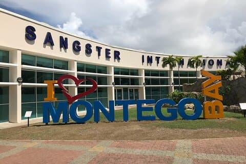 Privat Montego Bay flyplass / havntransport til hoteller i Falmouth