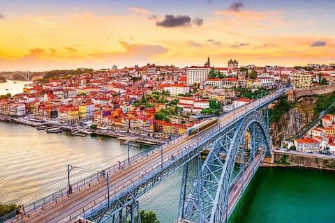 Transporttour Lissabon nach Porto Bis zu 8 Personen