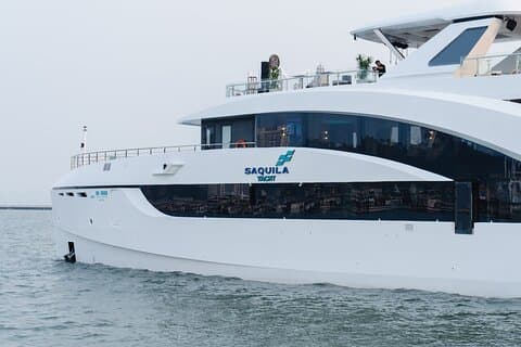 Saquila Yacht Journey: Découvrez Bai Tu Long ou la baie d'Halong