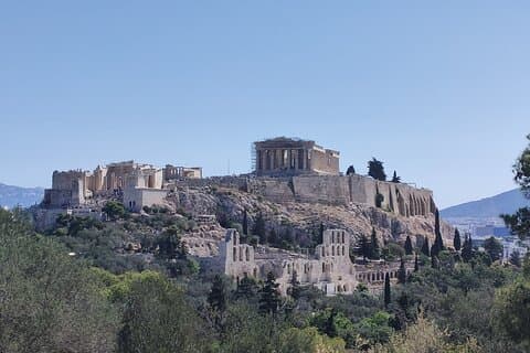Caminos pintorescos en Atenas para tus redes sociales