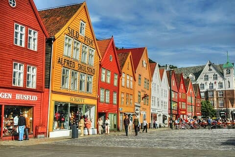 Bergen Walking Tour : Entdecken Sie Top-Sehenswürdigkeiten & versteckte Juwelen