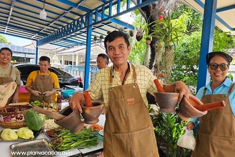Mini Group: Authentic Thai Cooking & Wellness Experience