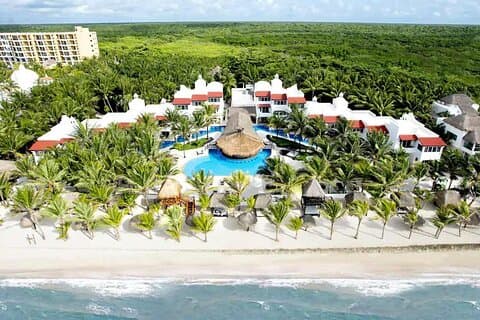 Navetta privata per l'aeroporto di Cancun e l'Hidden Beach Resort