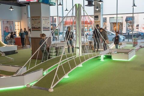 Campo de minigolfe com 9 buracos na Bay Area (Leste)