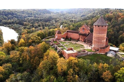 Privat dagstur från Riga till Cesis Sigulda Turaida slott