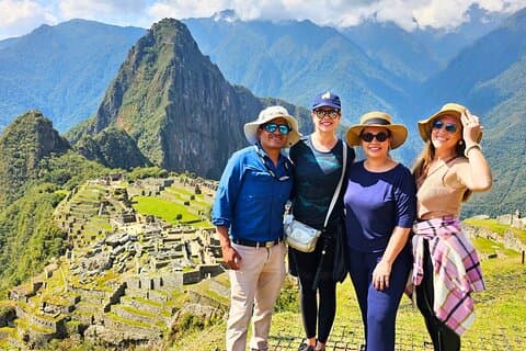 Zweitägige Tour zum Heiligen Tal und Machu Picchu mit Unterkunft