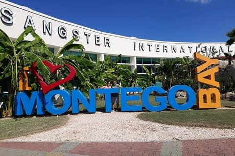Private Montego Bay Airport Transfer to Hotels in Montego Bay