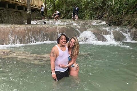 Blue Hole och Dunn's River Falls Combo Tours från Montego Bay