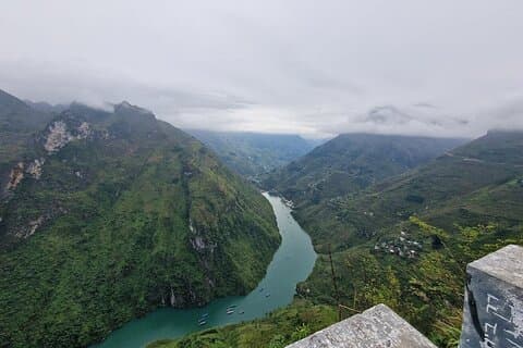 Ha Giang Loop Explorer 5-dages pakkerejse med bil
