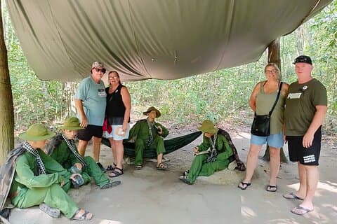 Tour espresso dei tunnel di Cu Chi – piccolo gruppo, mezza giornata