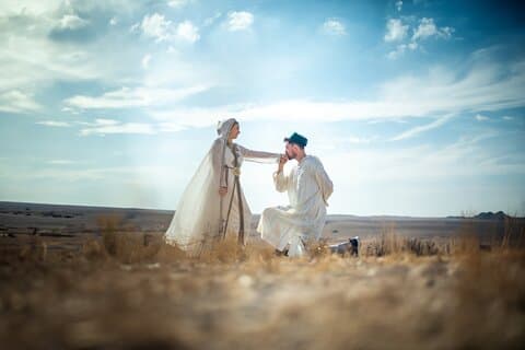 Hire Fotograf – Marrakech, Outfit-fotografering i Agafay-ørkenen