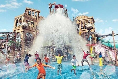 Eintrittskarten für die Abu Dhabi Yas Waterworld mit optionalem Transport