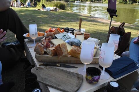 Picnic privado alrededor de un lago en París por un chef francés