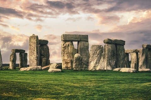 Private Transfer From London To Stonehenge Return Hotel Pickup