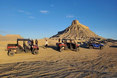 UTV Bentonite Hills, Templos, Paisaje lunar, Tour por la fábrica