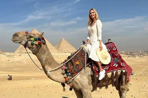 De Sharm El Sheikh: excursão privada de 2 dias aos museus das pirâmides do Cairo
