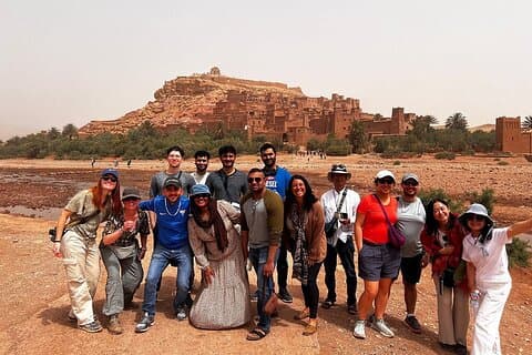 Tour de 2 días y 1 noche por el desierto desde Fez a Marrakech (campamento de lujo)