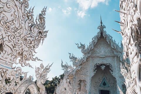 Chiang Rai Famed Temples and Golden Triangle Tour from Chiang Mai