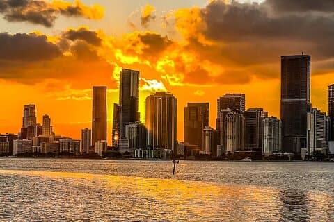 Hoteller i nærheden af Millionaire Homes Sunset Boat Stop South Beach