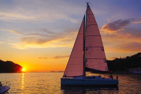 Ganztägige private Segeltour durch Cavtat und Dubrovnik