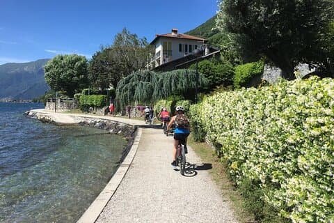 TOUR IN BICICLETTA DEL LAGO DI COMO Colico / Domaso