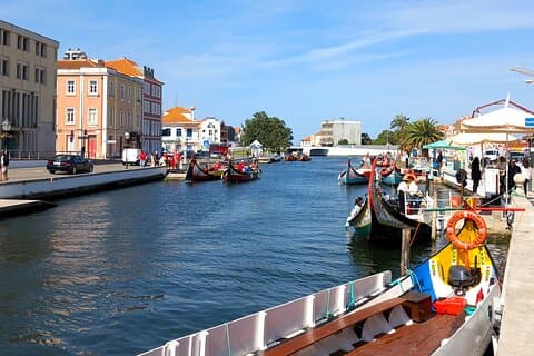 Private One Way Porto til Lissabon gennem Aveiro Fatima og Obidos