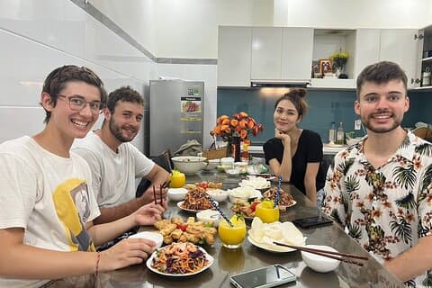 Matlagningskurs och provsmakning av Pho i Da Nang med lokal kock