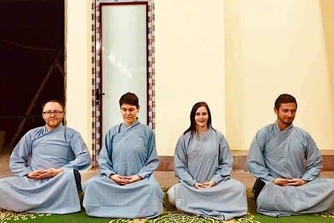 Ha Noi: Full-day Guided Meditation and Buddhist wisdom