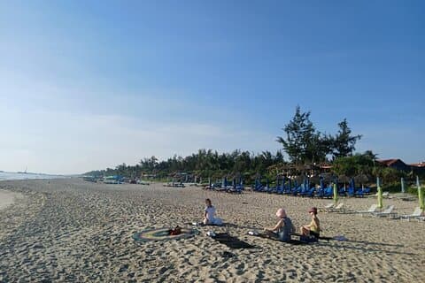 Hatha Yoga - Morgonkurs i Hoi An (ca 1 timme)