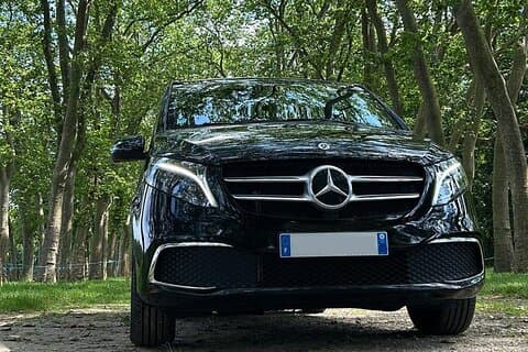 Trasferimento privato dall'Ile de France all'aeroporto